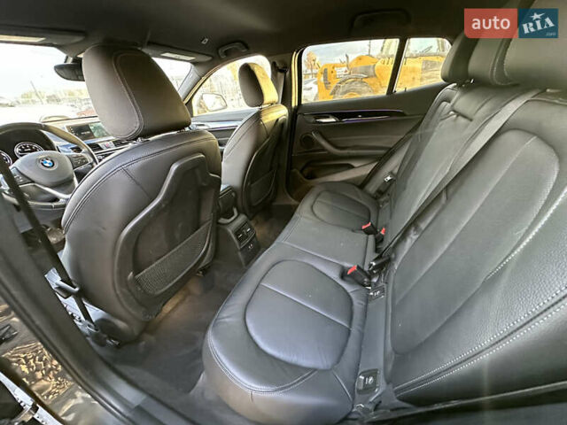 БМВ X2 2018 в Луцке на Automoto.ua Серый БМВ X2, объемом двигателя 2 л и пробегом 133 тыс. км за 12900 $, фото 16 на Automoto.ua