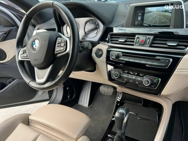 Сірий БМВ X2, об'ємом двигуна 2 л та пробігом 64 тис. км за 19640 $, фото 43 на Automoto.ua