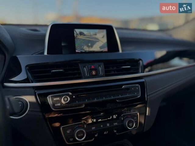 Серый БМВ X2, объемом двигателя 0 л и пробегом 118 тыс. км за 21900 $, фото 13 на Automoto.ua