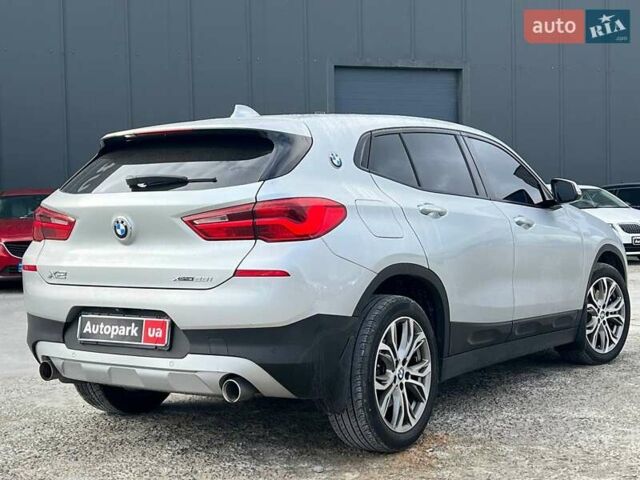 Серый БМВ X2, объемом двигателя 2 л и пробегом 64 тыс. км за 19640 $, фото 7 на Automoto.ua