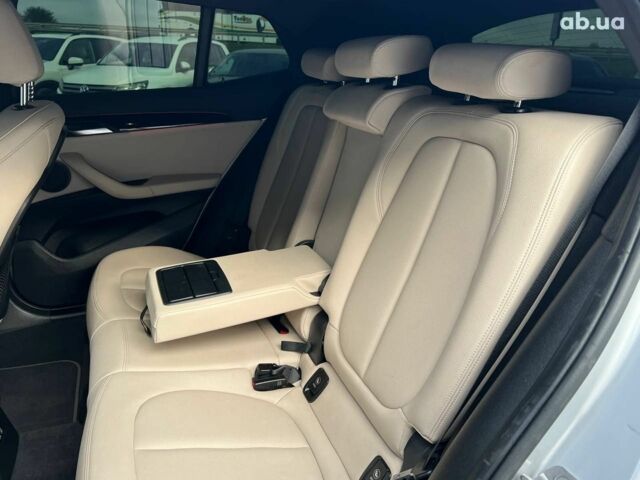 Сірий БМВ X2, об'ємом двигуна 2 л та пробігом 64 тис. км за 19640 $, фото 34 на Automoto.ua