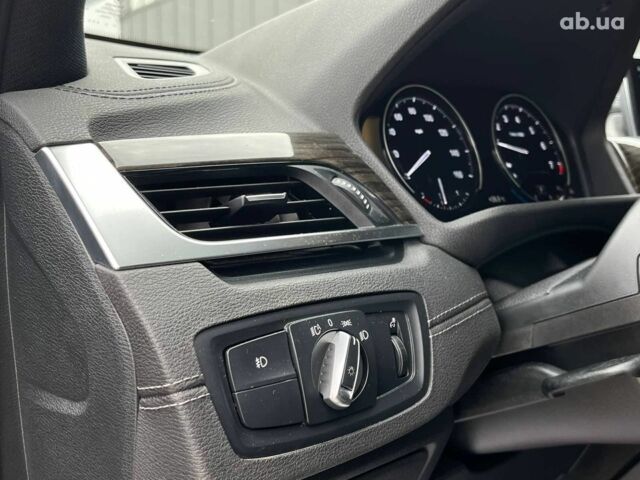 Серый БМВ X2, объемом двигателя 2 л и пробегом 130 тыс. км за 21990 $, фото 2 на Automoto.ua
