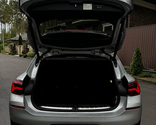 Серый БМВ X2, объемом двигателя 2 л и пробегом 114 тыс. км за 25000 $, фото 11 на Automoto.ua