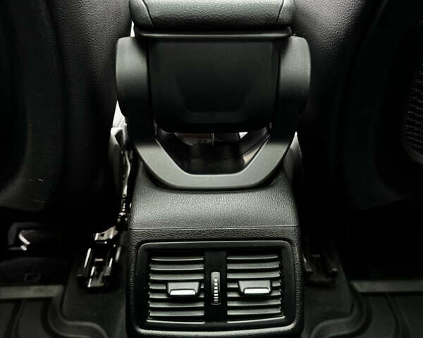 Серый БМВ X2, объемом двигателя 2 л и пробегом 114 тыс. км за 25000 $, фото 23 на Automoto.ua