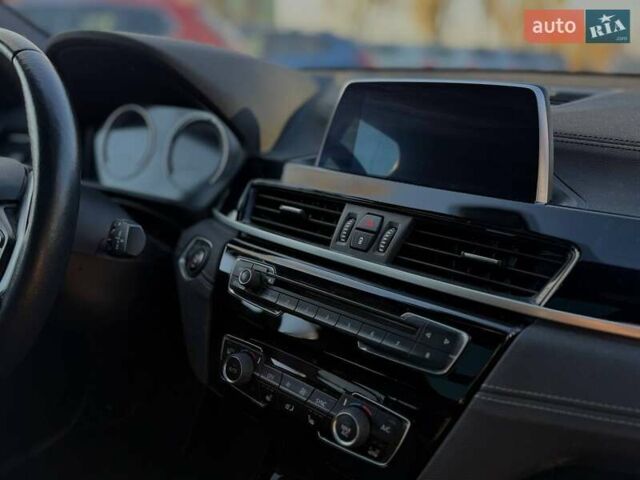 Серый БМВ X2, объемом двигателя 0 л и пробегом 118 тыс. км за 21900 $, фото 19 на Automoto.ua