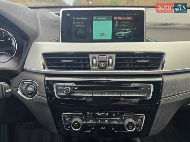 Сірий БМВ X2, об'ємом двигуна 2 л та пробігом 57 тис. км за 21499 $, фото 76 на Automoto.ua