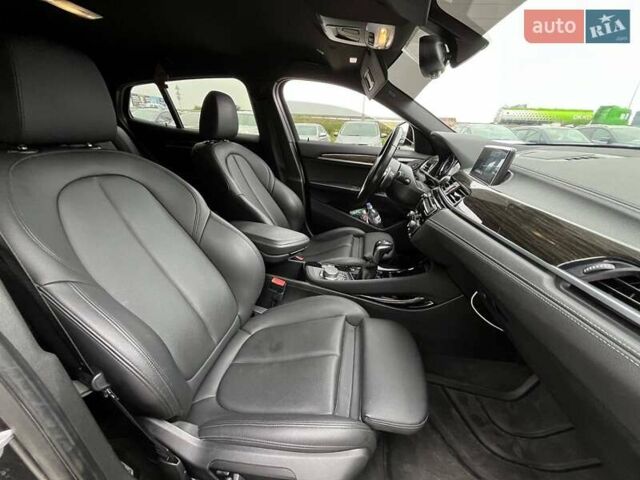 Серый БМВ X2, объемом двигателя 2 л и пробегом 130 тыс. км за 21990 $, фото 6 на Automoto.ua