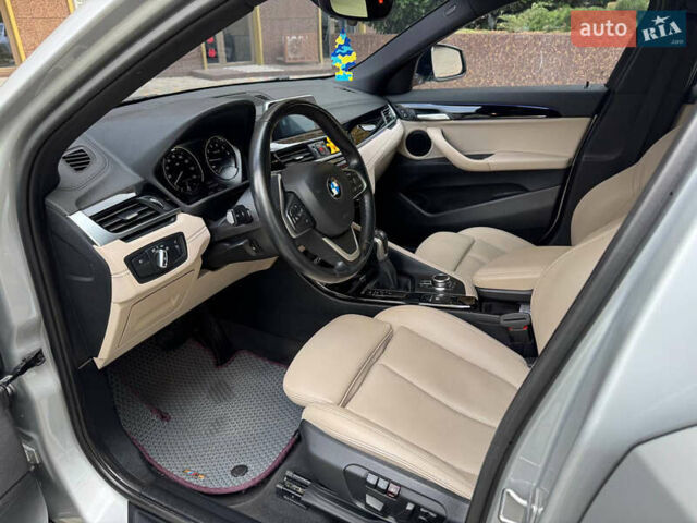 Сірий БМВ X2, об'ємом двигуна 2 л та пробігом 133 тис. км за 22700 $, фото 14 на Automoto.ua