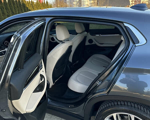 Серый БМВ X2, объемом двигателя 2 л и пробегом 138 тыс. км за 19900 $, фото 14 на Automoto.ua