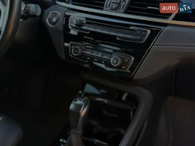 Серый БМВ X2, объемом двигателя 0 л и пробегом 118 тыс. км за 21900 $, фото 20 на Automoto.ua