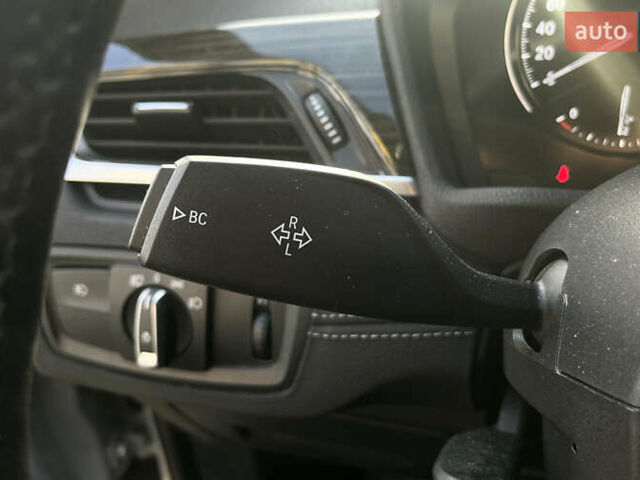 Серый БМВ X2, объемом двигателя 2 л и пробегом 86 тыс. км за 25000 $, фото 13 на Automoto.ua