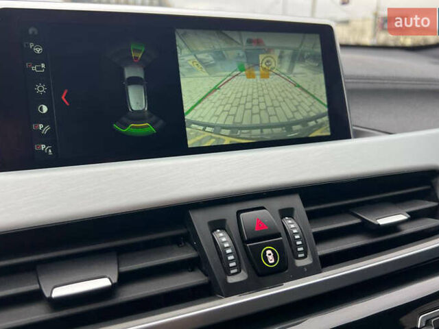 Серый БМВ X2, объемом двигателя 2 л и пробегом 145 тыс. км за 21500 $, фото 17 на Automoto.ua