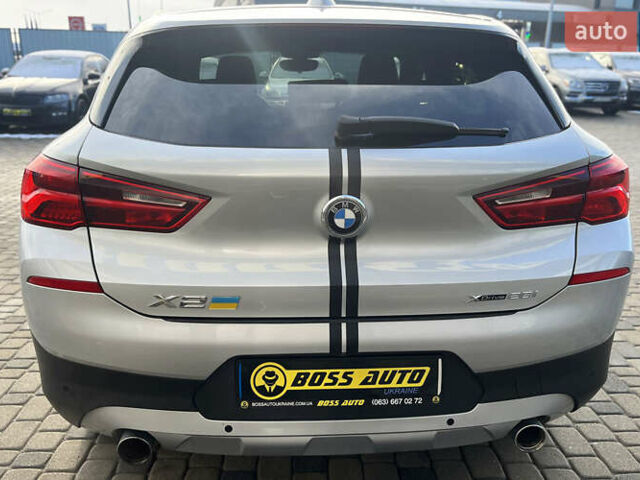 Серый БМВ X2, объемом двигателя 2 л и пробегом 87 тыс. км за 24000 $, фото 5 на Automoto.ua