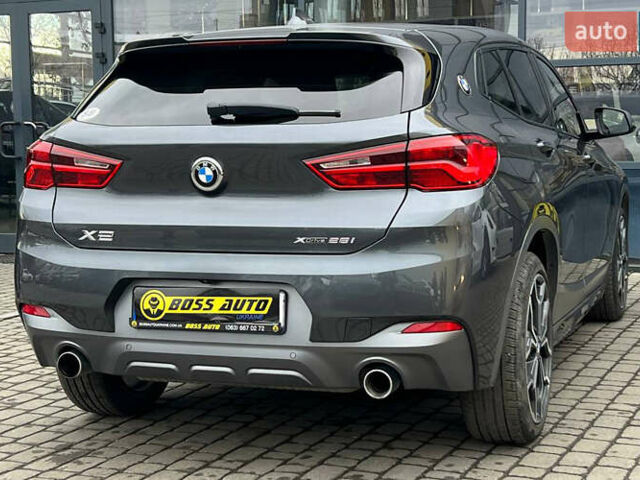 Серый БМВ X2, объемом двигателя 2 л и пробегом 145 тыс. км за 21500 $, фото 6 на Automoto.ua