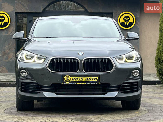 Серый БМВ X2, объемом двигателя 2 л и пробегом 101 тыс. км за 24800 $, фото 1 на Automoto.ua