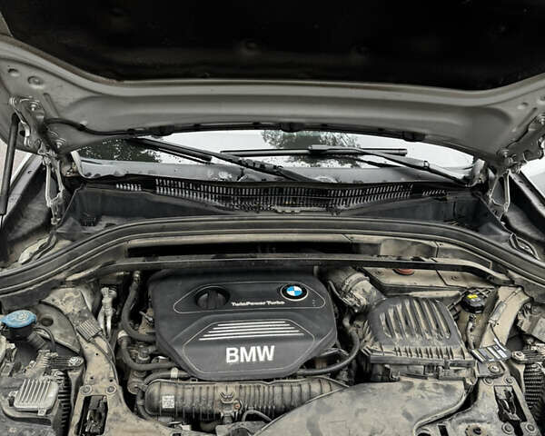 Серый БМВ X2, объемом двигателя 2 л и пробегом 114 тыс. км за 25000 $, фото 37 на Automoto.ua