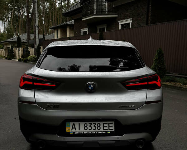 Серый БМВ X2, объемом двигателя 2 л и пробегом 114 тыс. км за 25000 $, фото 9 на Automoto.ua