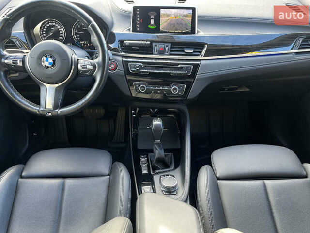 Серый БМВ X2, объемом двигателя 2 л и пробегом 86 тыс. км за 25000 $, фото 22 на Automoto.ua