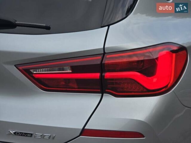 Сірий БМВ X2, об'ємом двигуна 2 л та пробігом 57 тис. км за 21499 $, фото 29 на Automoto.ua