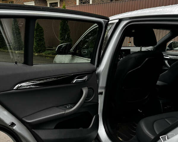 Серый БМВ X2, объемом двигателя 2 л и пробегом 114 тыс. км за 25000 $, фото 36 на Automoto.ua