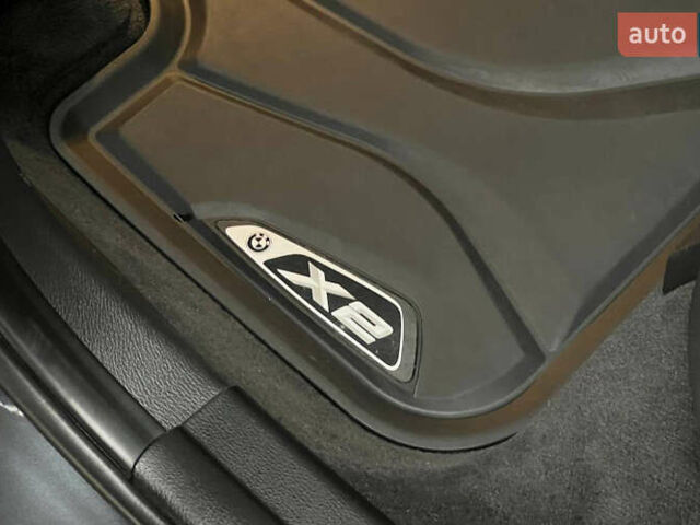 Серый БМВ X2, объемом двигателя 2 л и пробегом 145 тыс. км за 21500 $, фото 19 на Automoto.ua