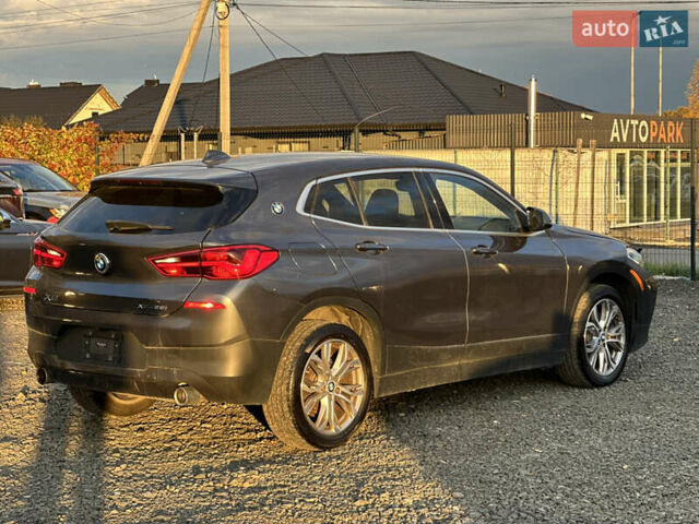 БМВ X2 2018 в Луцке на Automoto.ua Серый БМВ X2, объемом двигателя 2 л и пробегом 133 тыс. км за 12900 $, фото 3 на Automoto.ua