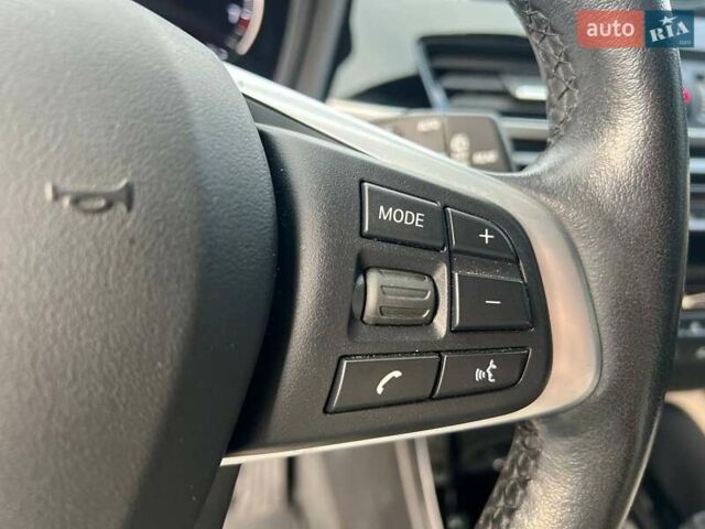 Серый БМВ X2, объемом двигателя 2 л и пробегом 64 тыс. км за 19640 $, фото 23 на Automoto.ua