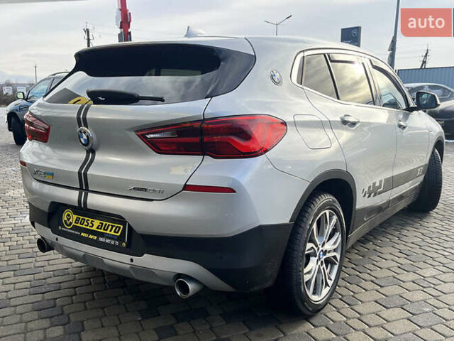 Серый БМВ X2, объемом двигателя 2 л и пробегом 86 тыс. км за 25000 $, фото 6 на Automoto.ua