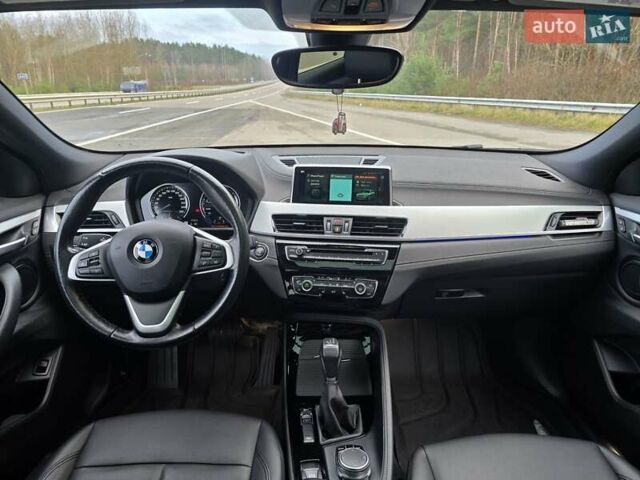 Сірий БМВ X2, об'ємом двигуна 2 л та пробігом 57 тис. км за 21499 $, фото 68 на Automoto.ua