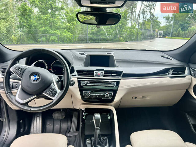 Серый БМВ X2, объемом двигателя 2 л и пробегом 75 тыс. км за 24000 $, фото 7 на Automoto.ua