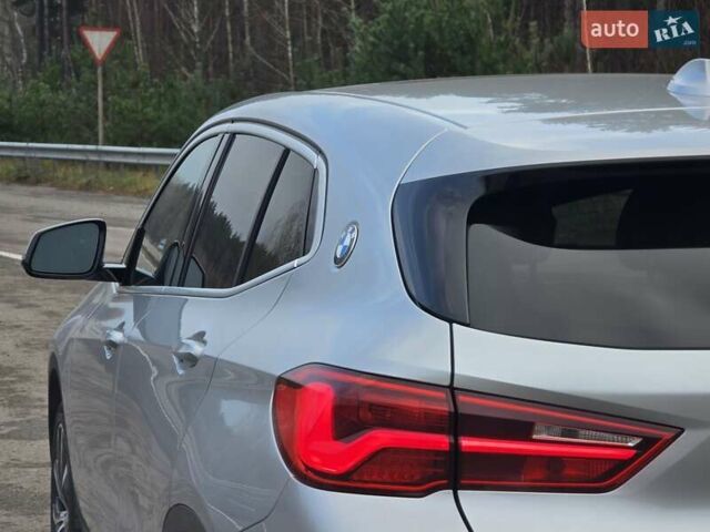 Сірий БМВ X2, об'ємом двигуна 2 л та пробігом 57 тис. км за 21499 $, фото 23 на Automoto.ua