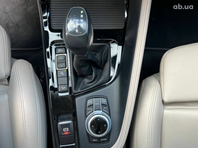 Сірий БМВ X2, об'ємом двигуна 2 л та пробігом 64 тис. км за 19640 $, фото 31 на Automoto.ua