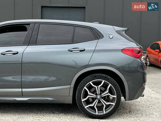 Серый БМВ X2, объемом двигателя 2 л и пробегом 130 тыс. км за 21990 $, фото 38 на Automoto.ua