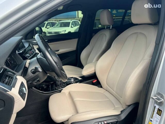 Сірий БМВ X2, об'ємом двигуна 2 л та пробігом 64 тис. км за 19640 $, фото 16 на Automoto.ua