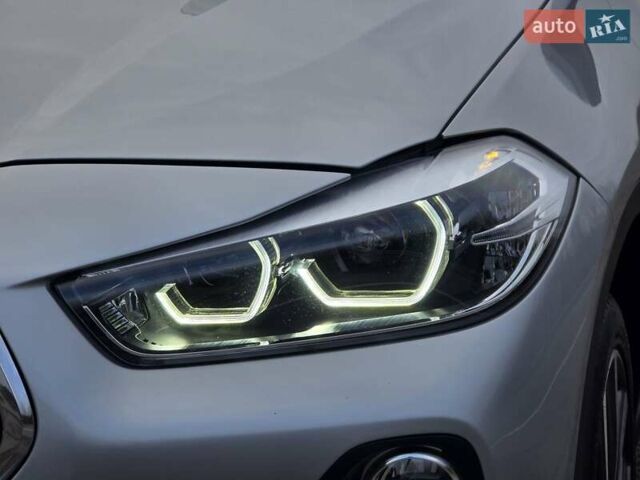 Сірий БМВ X2, об'ємом двигуна 2 л та пробігом 57 тис. км за 21499 $, фото 15 на Automoto.ua