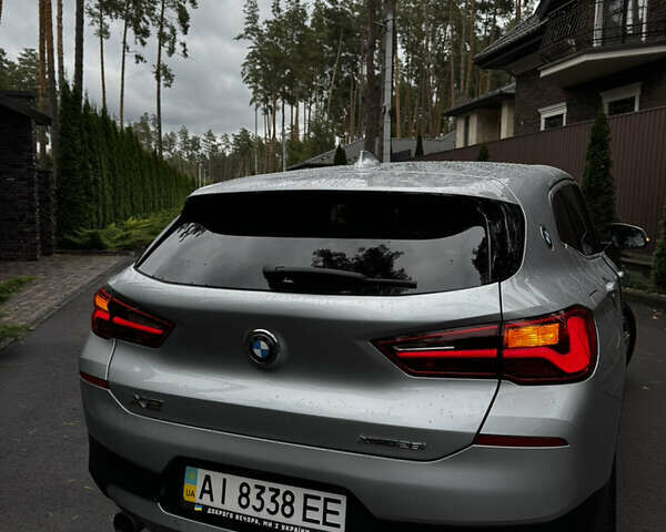 Серый БМВ X2, объемом двигателя 2 л и пробегом 114 тыс. км за 25000 $, фото 4 на Automoto.ua