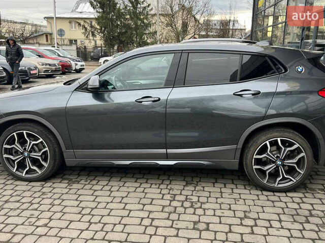 Серый БМВ X2, объемом двигателя 2 л и пробегом 145 тыс. км за 21500 $, фото 3 на Automoto.ua