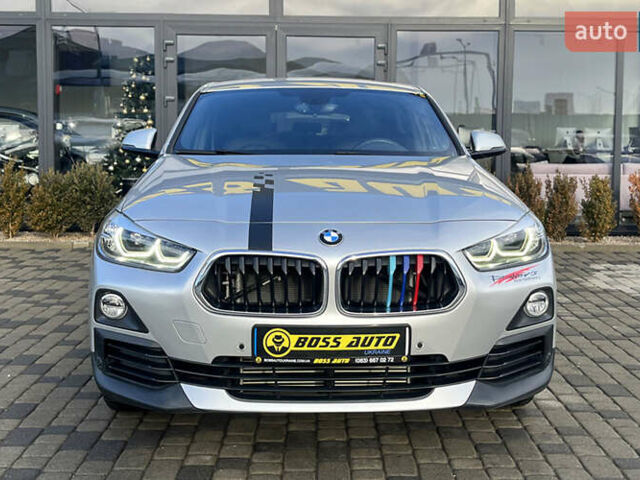 Серый БМВ X2, объемом двигателя 2 л и пробегом 86 тыс. км за 25000 $, фото 1 на Automoto.ua
