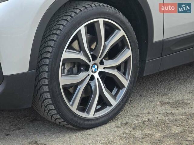 Сірий БМВ X2, об'ємом двигуна 2 л та пробігом 57 тис. км за 21499 $, фото 17 на Automoto.ua