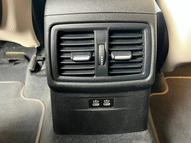 Сірий БМВ X2, об'ємом двигуна 2 л та пробігом 64 тис. км за 19640 $, фото 37 на Automoto.ua