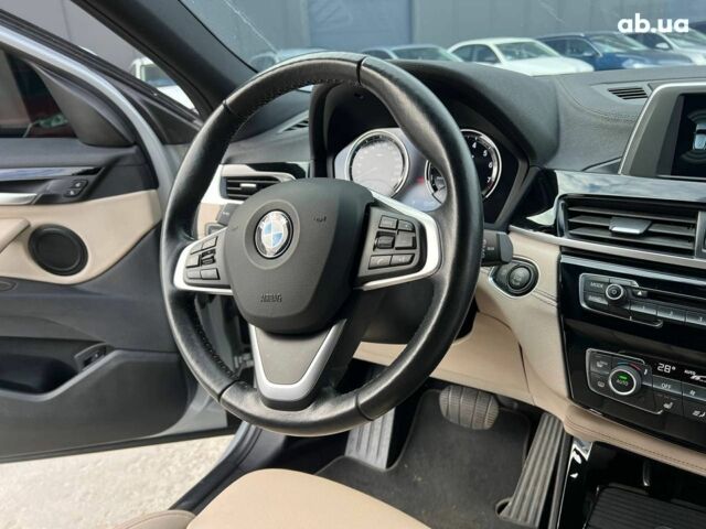 Сірий БМВ X2, об'ємом двигуна 2 л та пробігом 64 тис. км за 19640 $, фото 44 на Automoto.ua