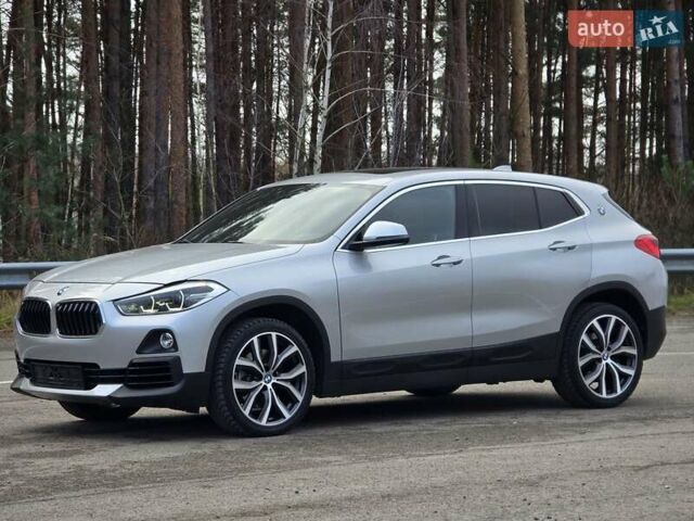 Сірий БМВ X2, об'ємом двигуна 2 л та пробігом 57 тис. км за 21499 $, фото 2 на Automoto.ua