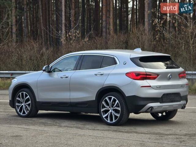 Сірий БМВ X2, об'ємом двигуна 2 л та пробігом 57 тис. км за 21499 $, фото 4 на Automoto.ua