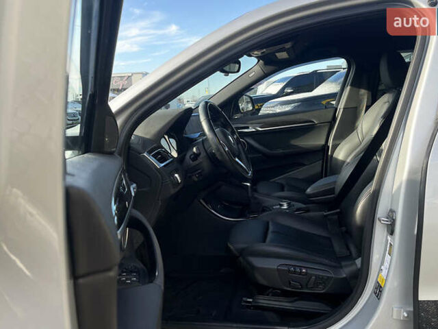 Серый БМВ X2, объемом двигателя 2 л и пробегом 86 тыс. км за 25000 $, фото 8 на Automoto.ua