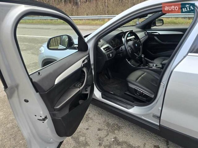 Сірий БМВ X2, об'ємом двигуна 2 л та пробігом 57 тис. км за 21499 $, фото 34 на Automoto.ua