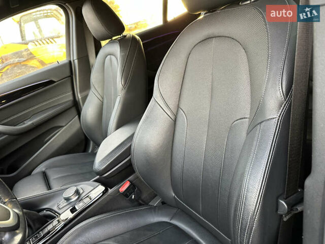 БМВ X2 2018 в Луцке на Automoto.ua Серый БМВ X2, объемом двигателя 2 л и пробегом 133 тыс. км за 12900 $, фото 18 на Automoto.ua