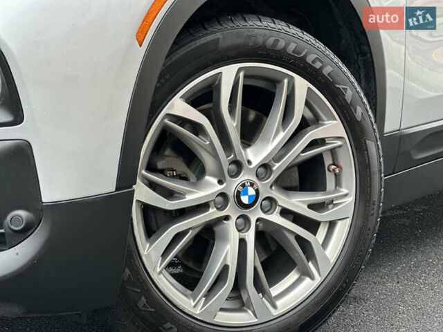Серый БМВ X2, объемом двигателя 2 л и пробегом 81 тыс. км за 22900 $, фото 4 на Automoto.ua