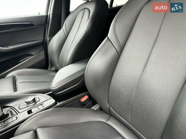 Серый БМВ X2, объемом двигателя 2 л и пробегом 81 тыс. км за 22900 $, фото 37 на Automoto.ua