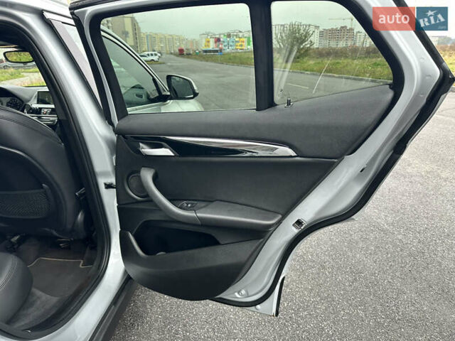 Серый БМВ X2, объемом двигателя 2 л и пробегом 81 тыс. км за 22900 $, фото 60 на Automoto.ua