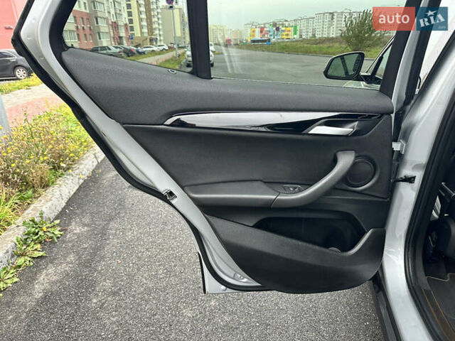 Серый БМВ X2, объемом двигателя 2 л и пробегом 81 тыс. км за 22900 $, фото 52 на Automoto.ua
